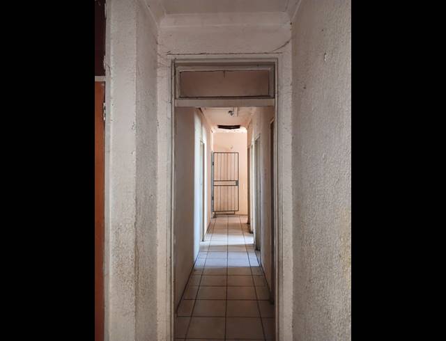 11 BEDROOM HOUSE FOR SALE IN VANDERBIJLPARK CE 4